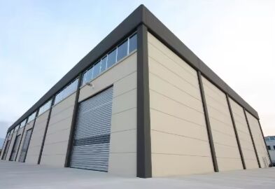 مصنع توريد ورشة التصنيع المسبق حظيرة المستودعات الملحومة والتركيب الهيكل الصلب للمبنى